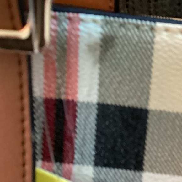 Stunning Plaid Handbag - Picture 11 of 12